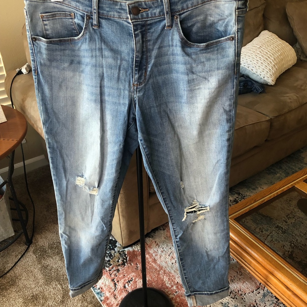 Universal Thread Mid-rise skinny